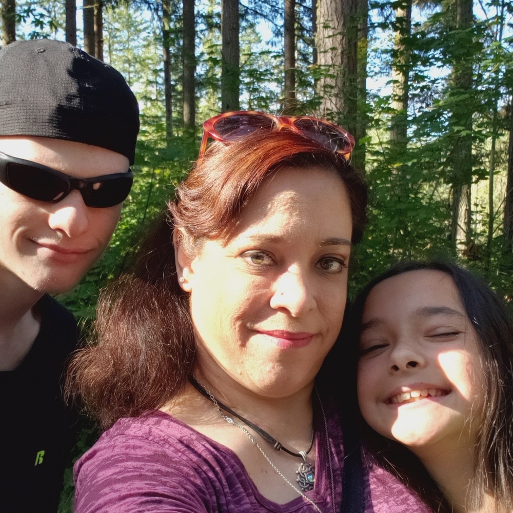 Meet your Posher, Elayne